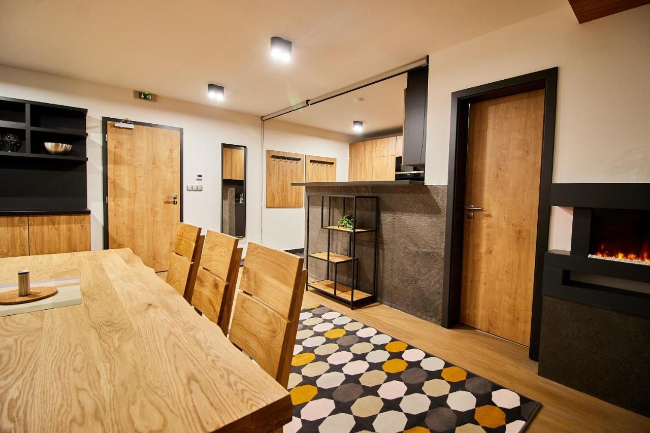 Apartmany Vysluni Spindleruv Mlyn Bagian luar foto
