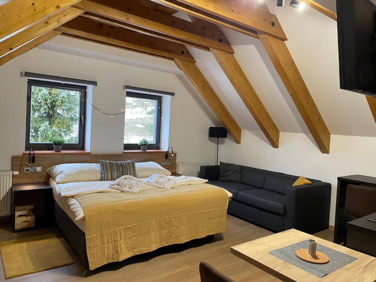 Apartmany Vysluni Spindleruv Mlyn Bagian luar foto