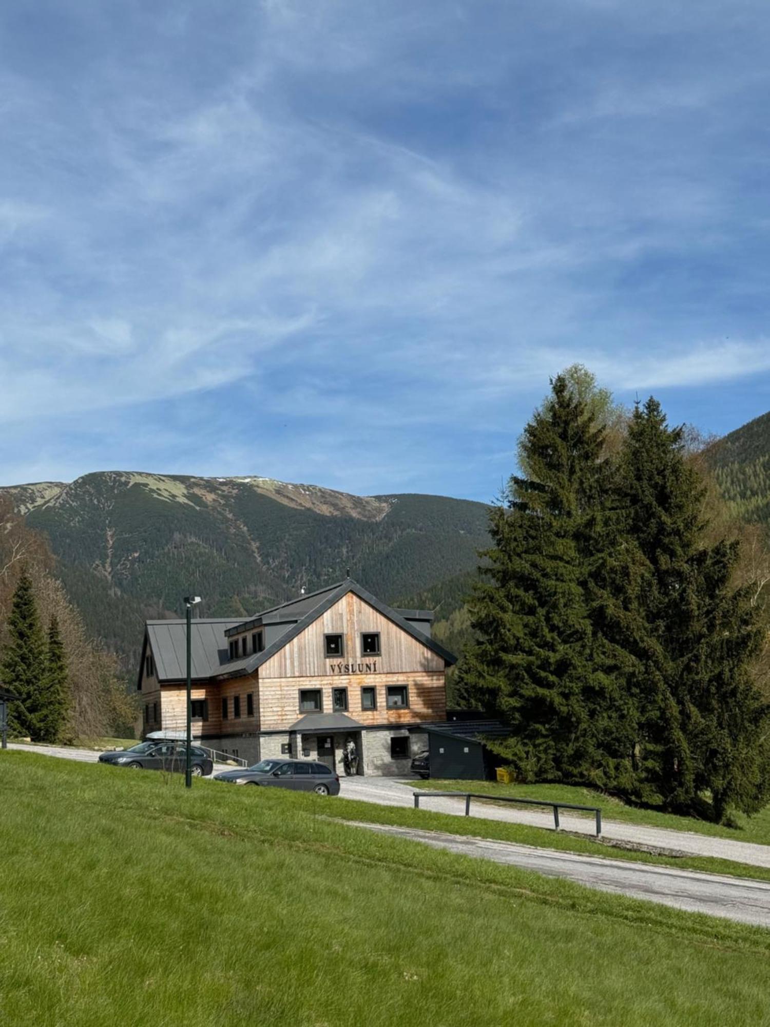 Apartmany Vysluni Spindleruv Mlyn Bagian luar foto