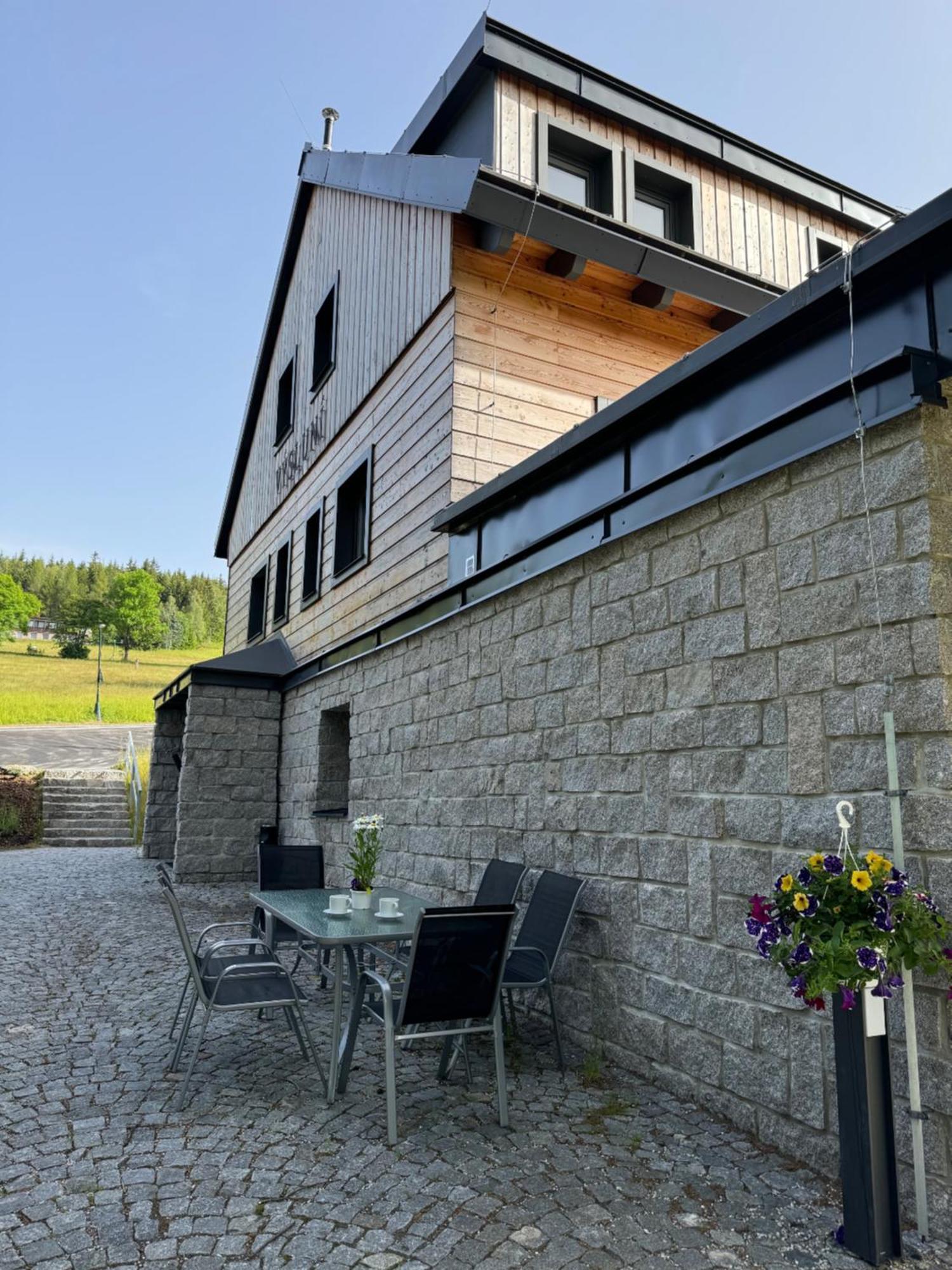 Apartmany Vysluni Spindleruv Mlyn Bagian luar foto