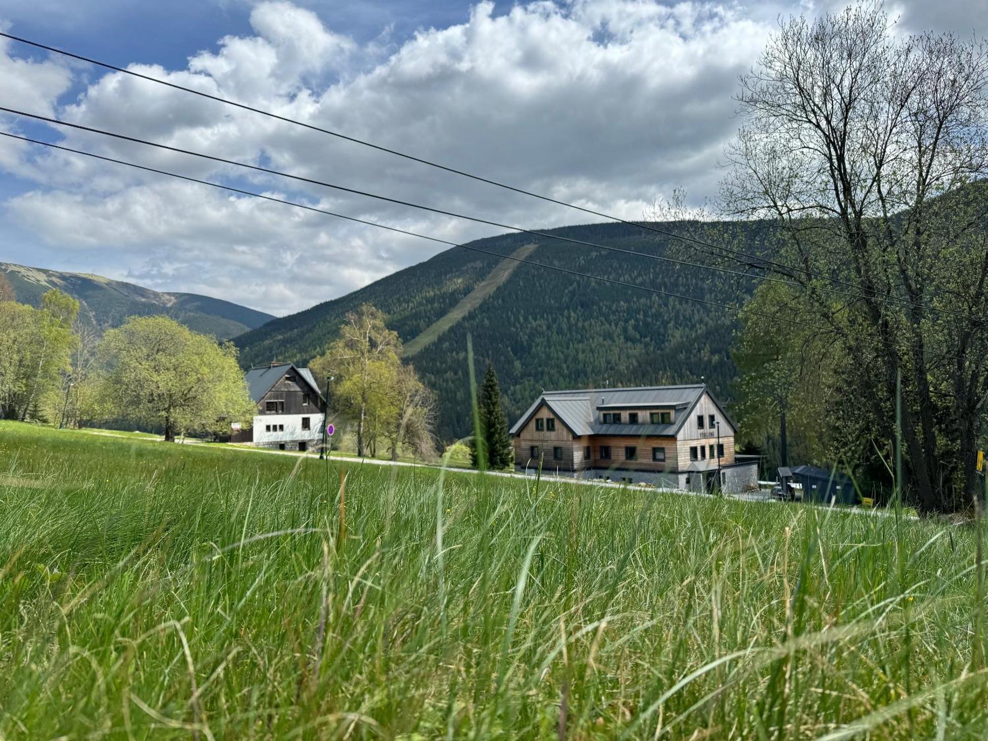 Apartmany Vysluni Spindleruv Mlyn Bagian luar foto